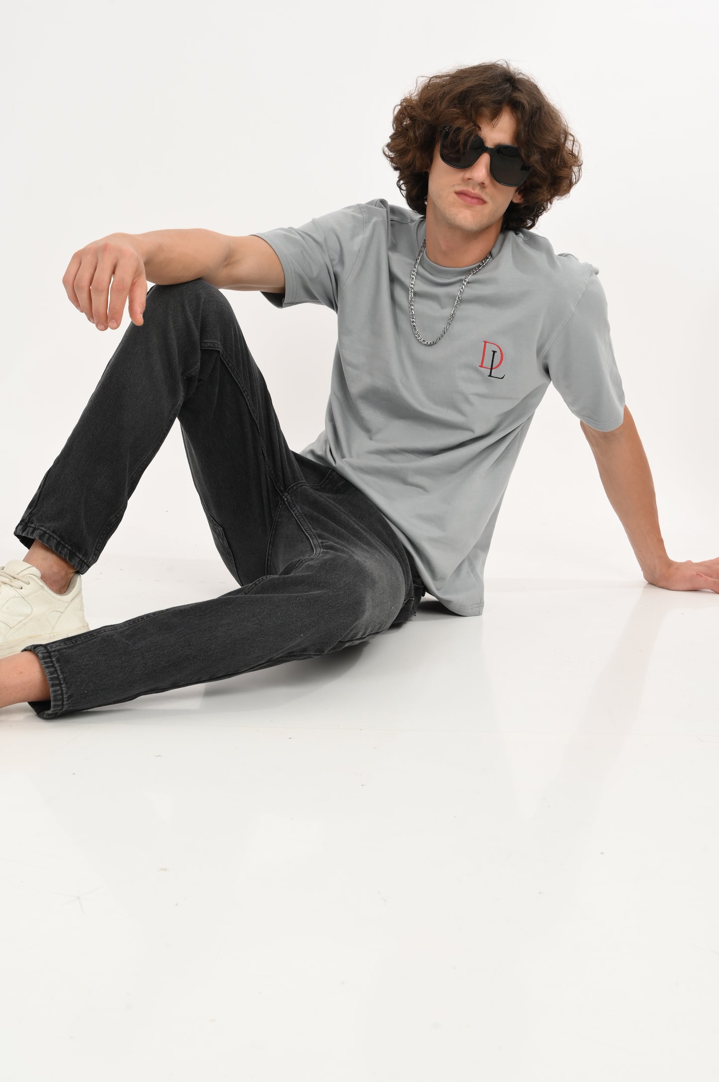 DLAZY INDIA TRAVEL GREY OVERSIZED TEE