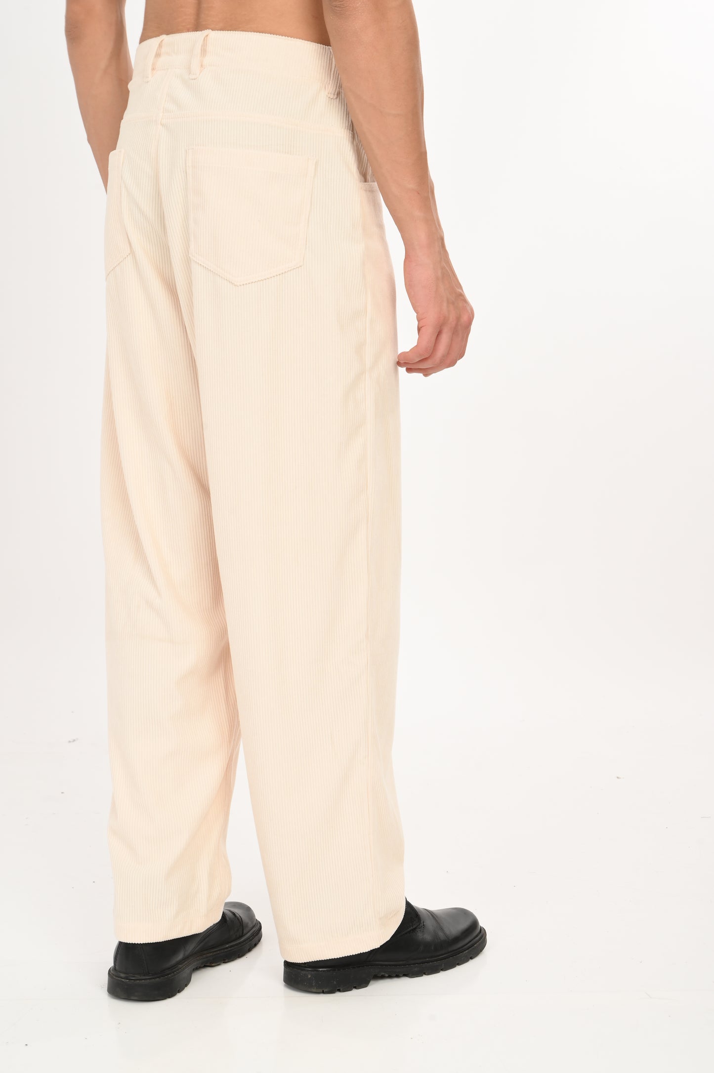 DLAZY HALF WHITE BAGGY CORDUROY PANT
