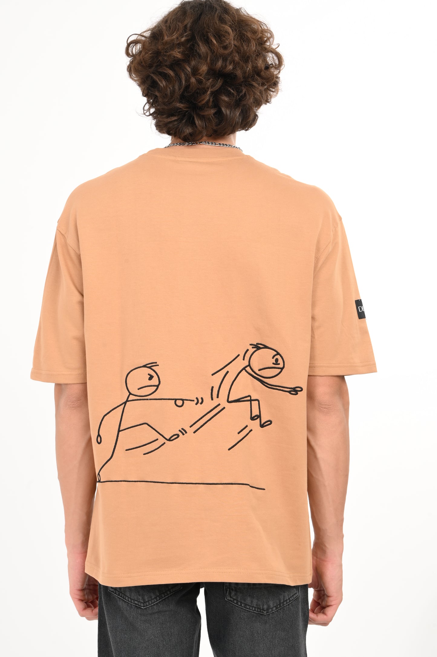 DLAZY MAN KICK EMBROIDERY CARMEL BROWN OVERSIZED TEE