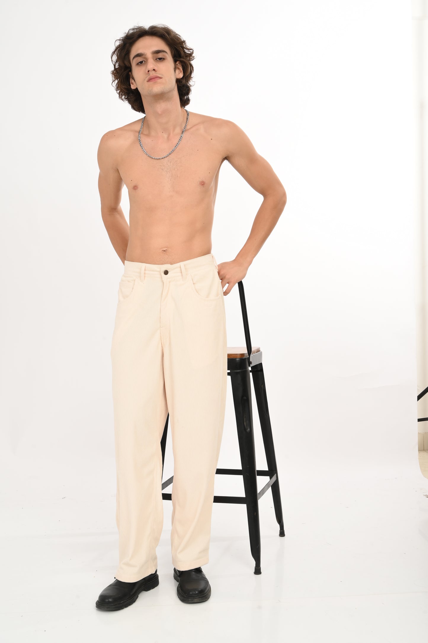 DLAZY HALF WHITE BAGGY CORDUROY PANT