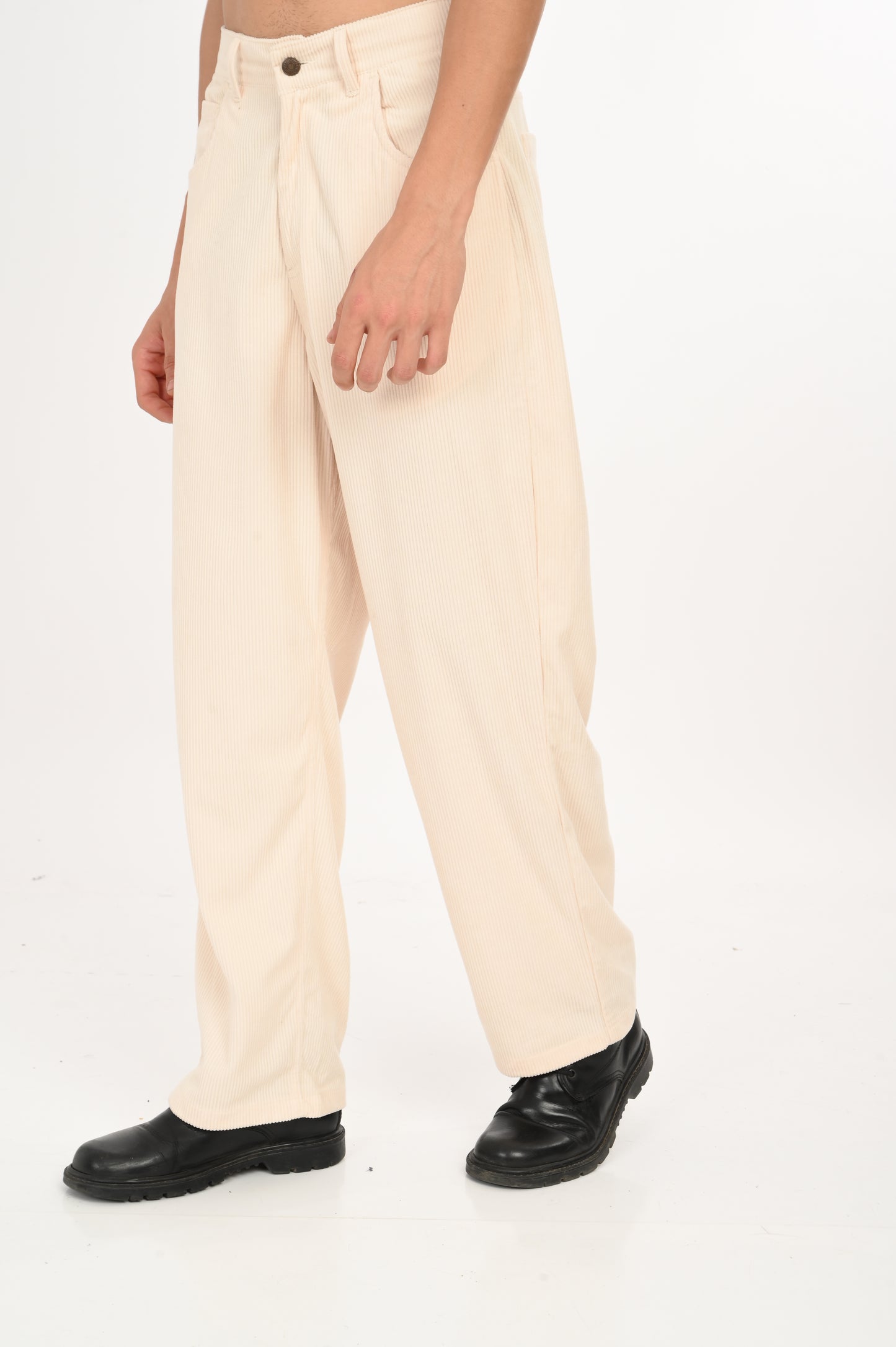 DLAZY HALF WHITE BAGGY CORDUROY PANT