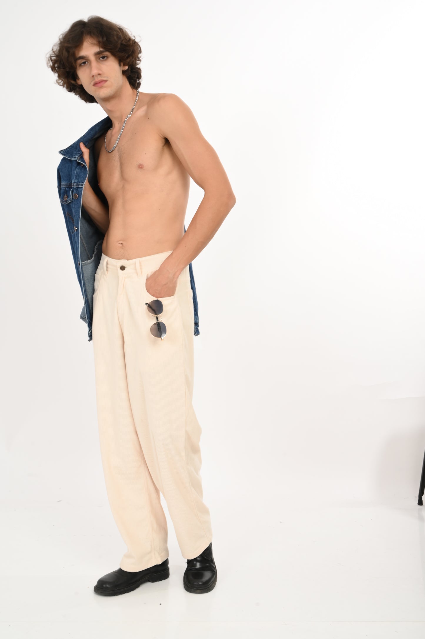 DLAZY HALF WHITE BAGGY CORDUROY PANT