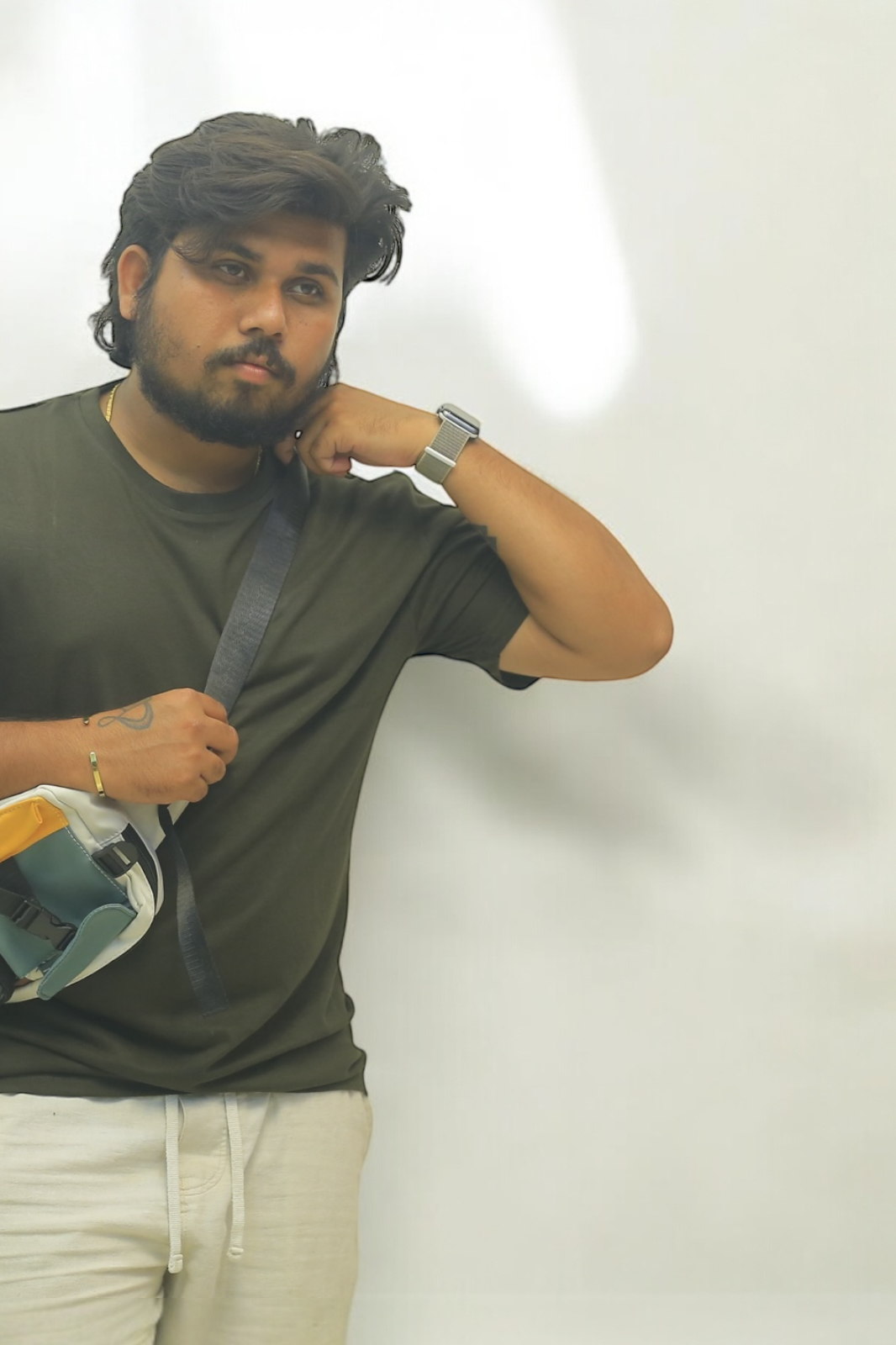 DLAZY OLIVE GREEN : Regular fit 210 gsm premium cotton plain T-shirt